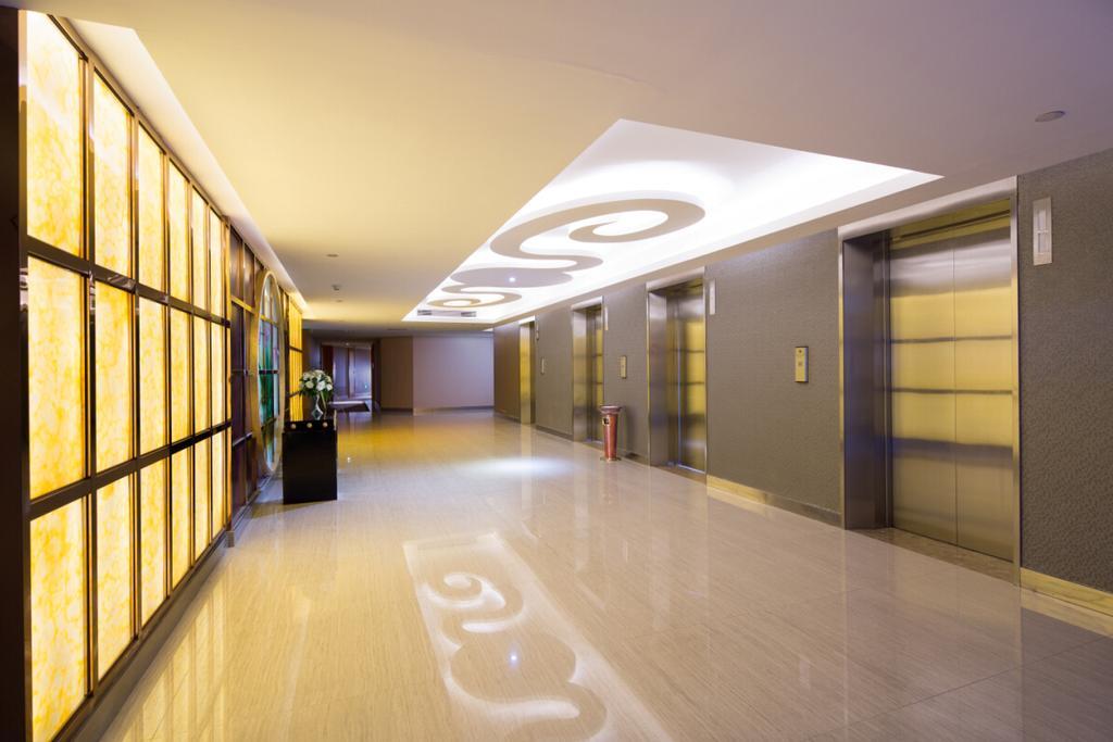 The Grand Plaza Hotel Ji'an  Exterior foto