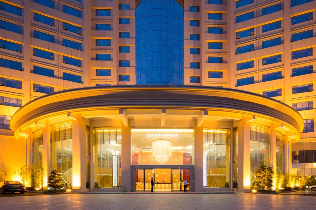 The Grand Plaza Hotel Ji'an  Exterior foto